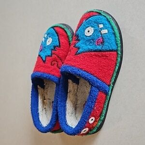 Acorn monster slippers 11/12
